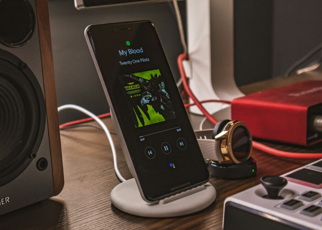 wireless charging smartphone